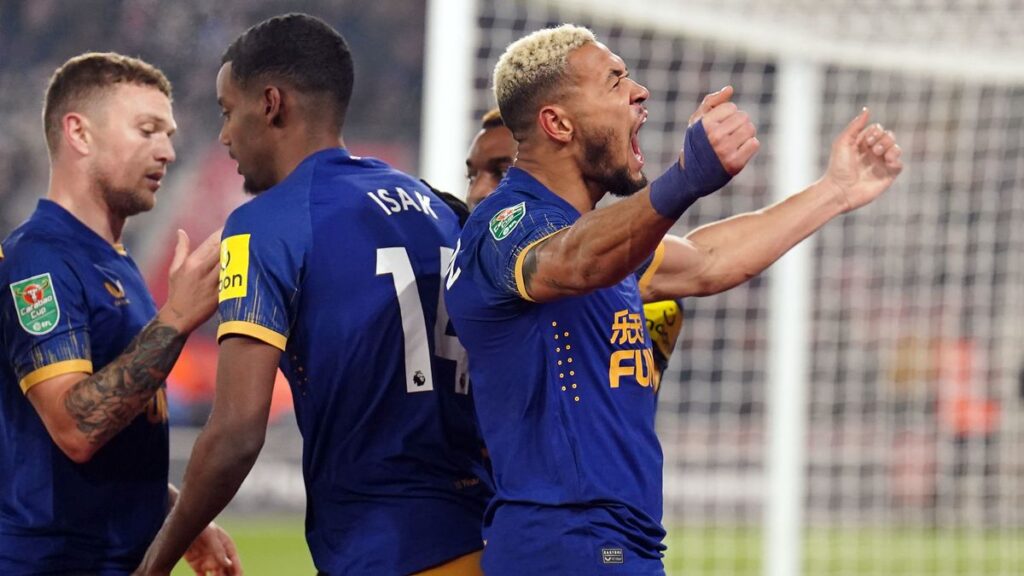 นิวคาสเซิ่ลเข้าใกล้