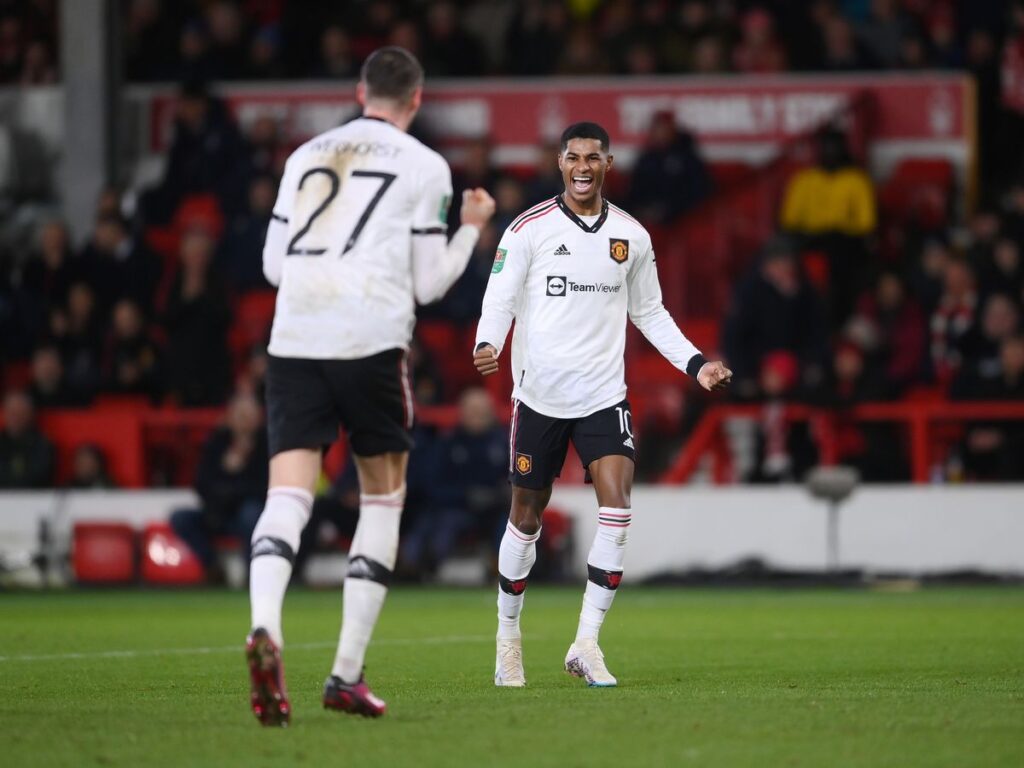 ยิงด้วยเท้าเดียว