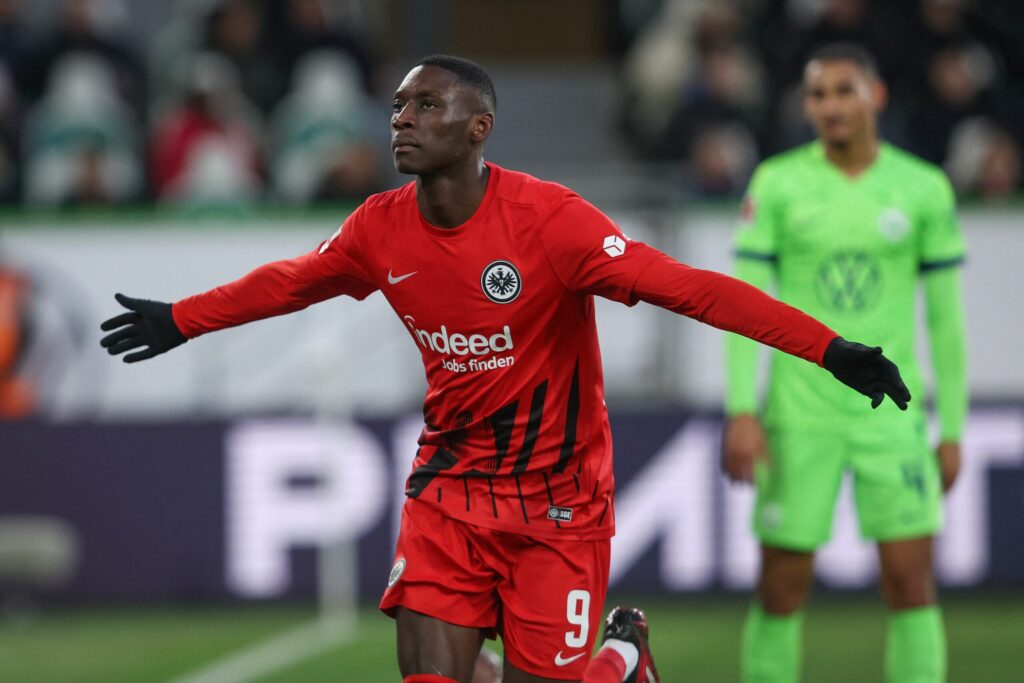 มีรายงานว่า